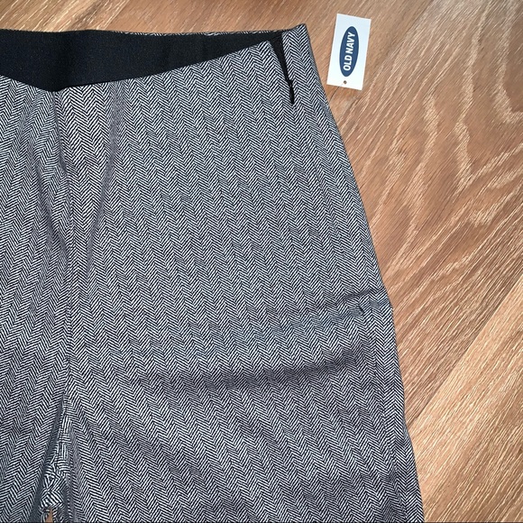 Old Navy Pants - Picture 2 of 4